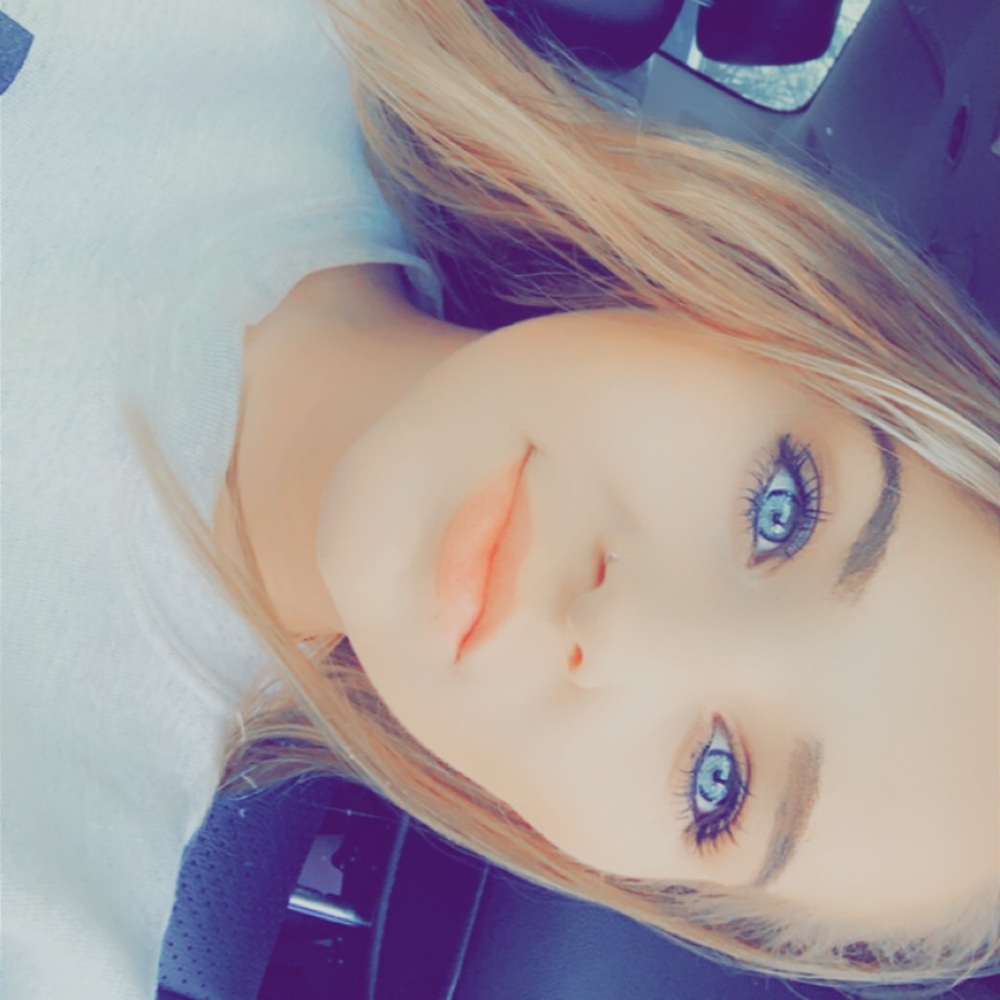 Meet your Posher, Lauren